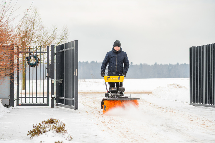 Odśnieżarka i zamiatarka 4w1 Cedrus ZM06-e