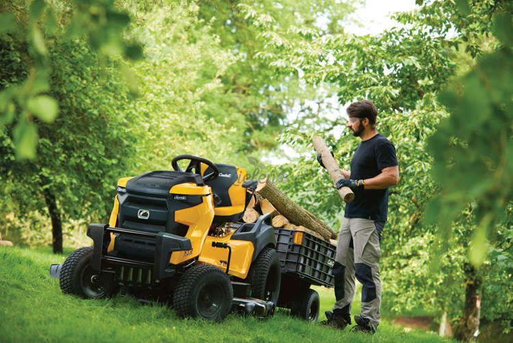 Traktor ogrodowy z wyrzutem bocznym Cub Cadet XT3 QS127